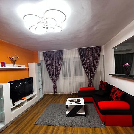 Crisshome1 Bucharest Luaran gambar