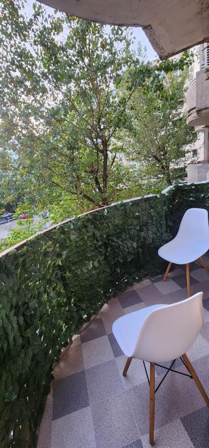 Crisshome1 Bucharest Luaran gambar